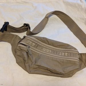 LeSportSac Fanny pack